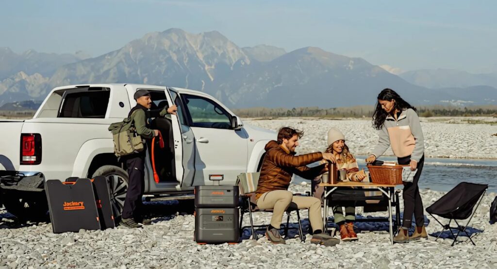 Jackery Explorer 1000 v2 Portable Power Station
