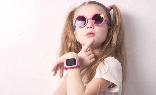AI Wearable Bands for Students